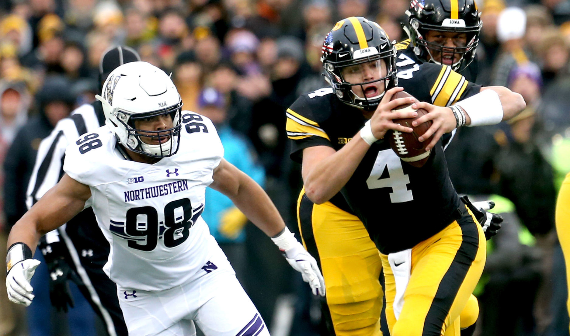 111018-Iowa-Football-003